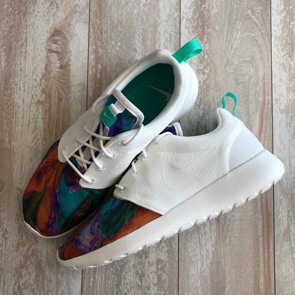 NWT Nike Roshe One Print - Picture 7 of 8